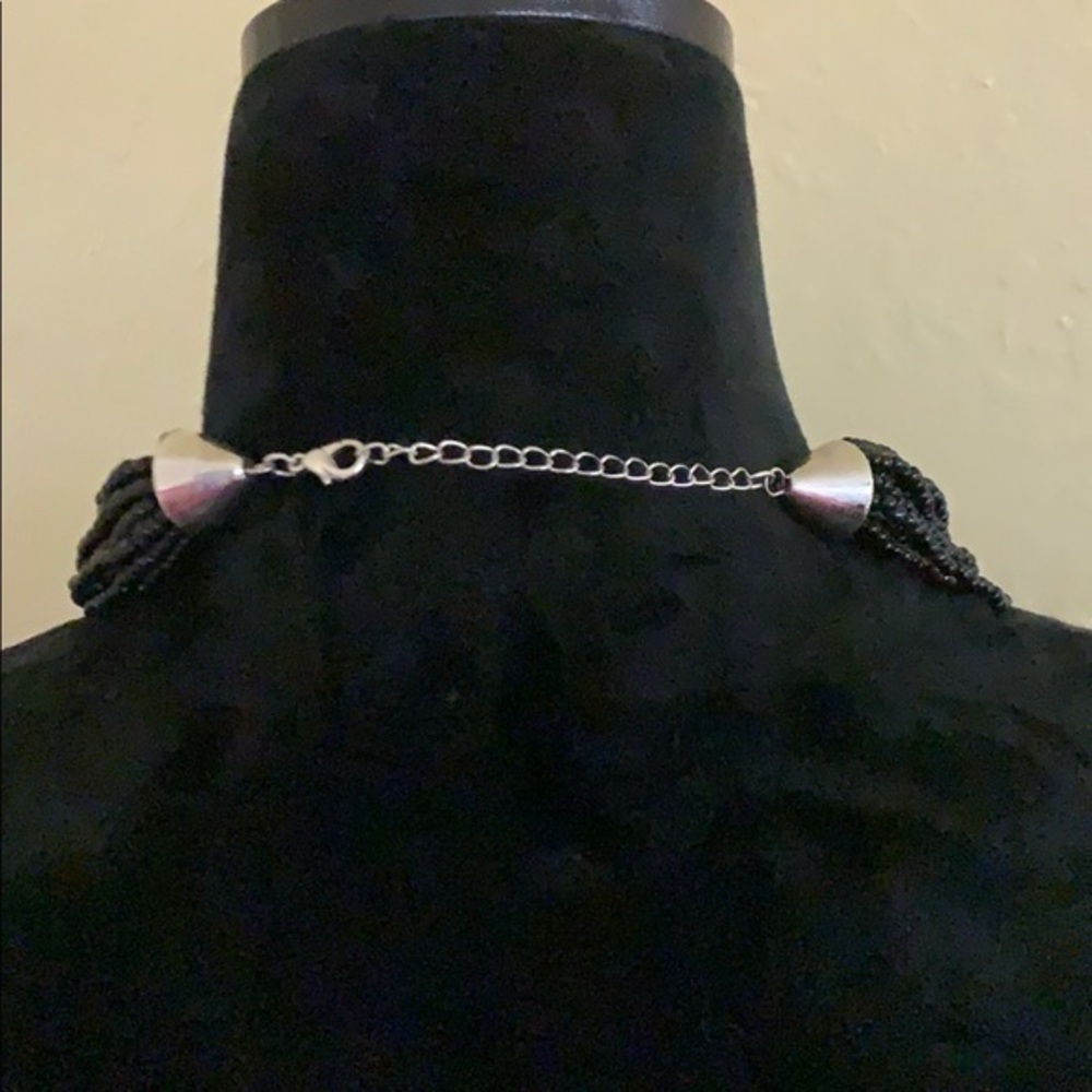 Neckace‎ - Picture 2 of 2